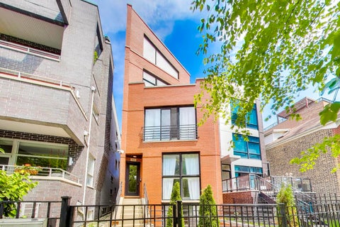 Photo of 831 N Hermitage Avenue #1, Chicago, IL 60622 (MLS # 12696605)