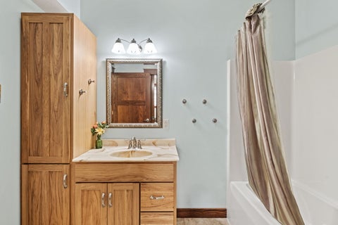 Tiny photo for 1108 Scenic Hill Lane, De Witt, IA 52742 (MLS # 12784456)