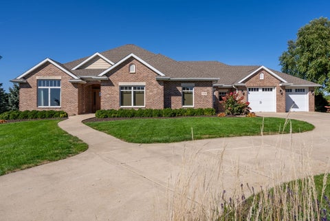 Tiny photo for 1108 Scenic Hill Lane, De Witt, IA 52742 (MLS # 12784456)