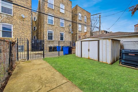 Tiny photo for 3821 S Calumet Avenue, Chicago, IL 60653 (MLS # 12606015)