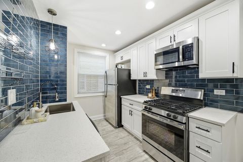 Tiny photo for 3821 S Calumet Avenue, Chicago, IL 60653 (MLS # 12606015)