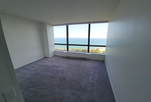 Tiny photo for 5415 N SHERIDAN Road #2805, Chicago, IL 60640 (MLS # 12524482)