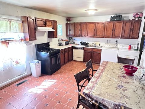 Tiny photo for 57 Robin Road, Carpentersville, IL 60110 (MLS # 12420892)