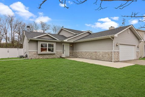 Photo of 2731 Clines Ford Drive, Belvidere, IL 61008 (MLS # 12628326)