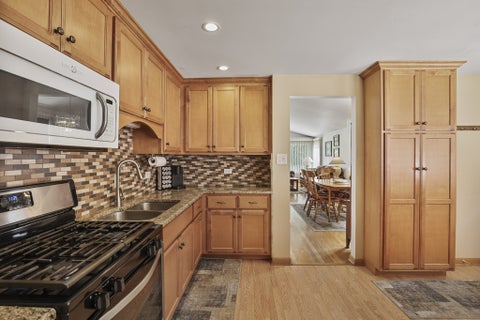 Tiny photo for 9232 Parkside Avenue, Oak Lawn, IL 60453 (MLS # 12749936)