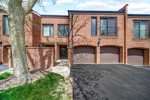 Photo of 19W278 Governors Trail, Oak Brook, IL 60523 (MLS # 12618720)