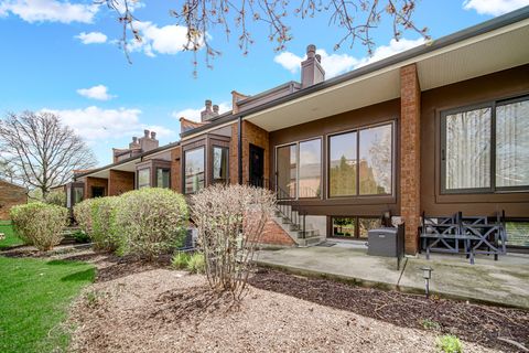 Tiny photo for 19W278 Governors Trail, Oak Brook, IL 60523 (MLS # 12618720)