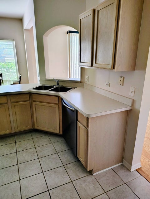 Tiny photo for 855 Mesa Drive #552D, Elgin, IL 60123 (MLS # 12666603)
