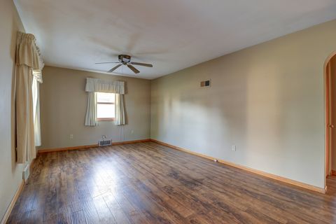Tiny photo for 602 E 3rd Street, Rock Falls, IL 61071 (MLS # 12467302)