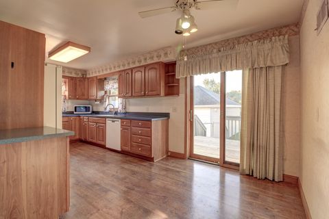 Tiny photo for 602 E 3rd Street, Rock Falls, IL 61071 (MLS # 12467302)