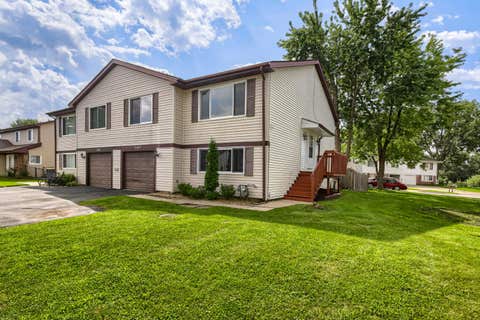 Photo of 2165 Wildwood Court, Hanover Park, IL 60133 (MLS # 12738422)
