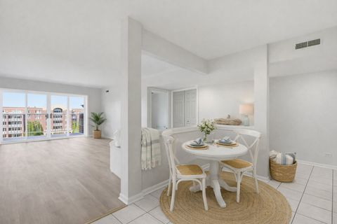 Tiny photo for 7051 W Touhy Avenue #610, Niles, IL 60714 (MLS # 12607712)