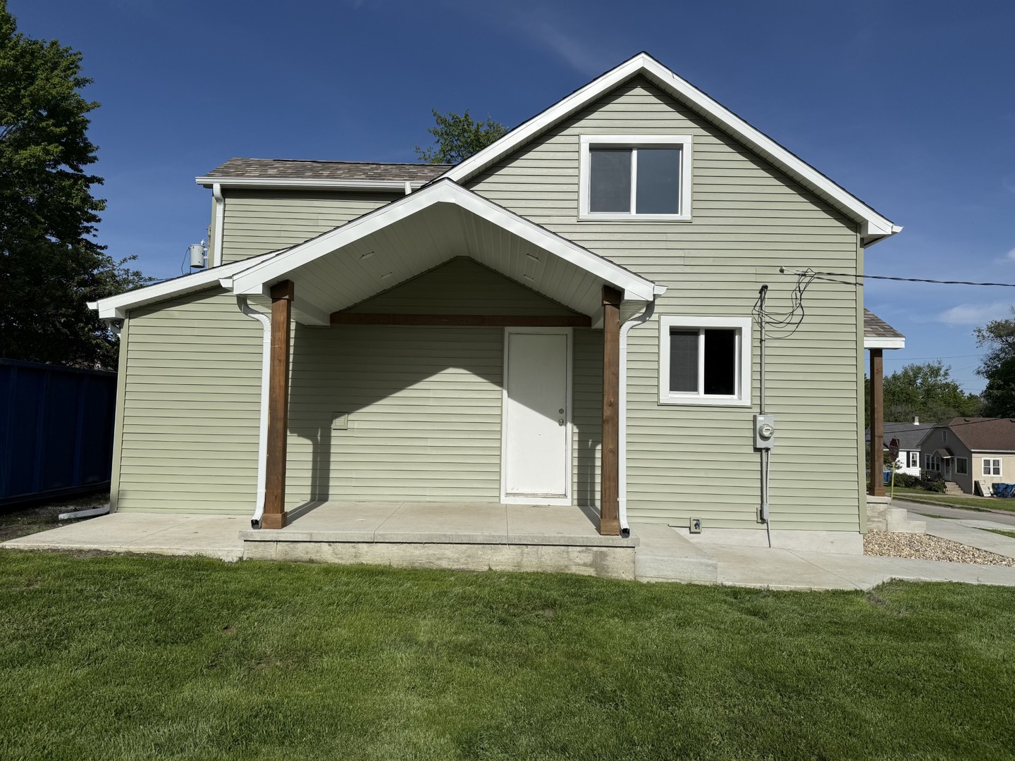 2703 Main Street