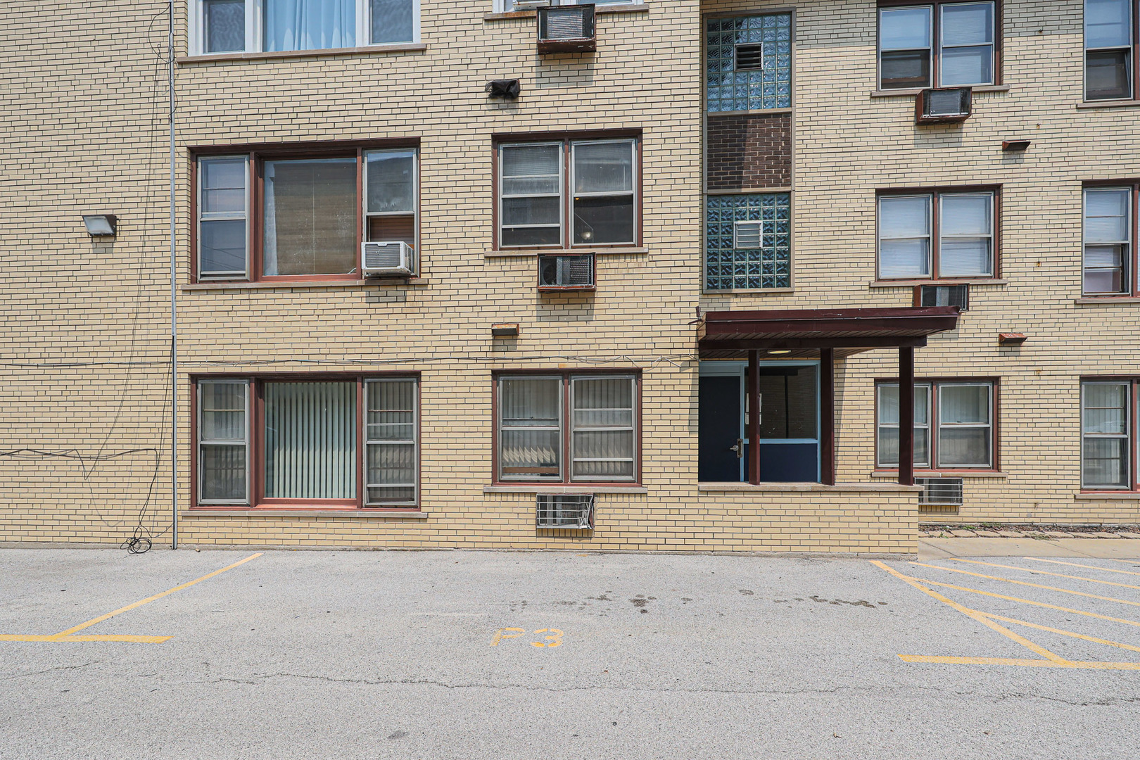 10016 S Pulaski Road 3