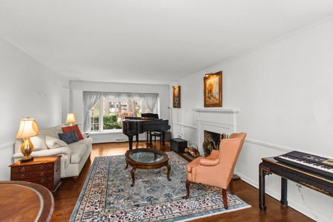 Tiny photo for 28 Plymouth Court, Lincolnshire, IL 60069 (MLS # 12522402)