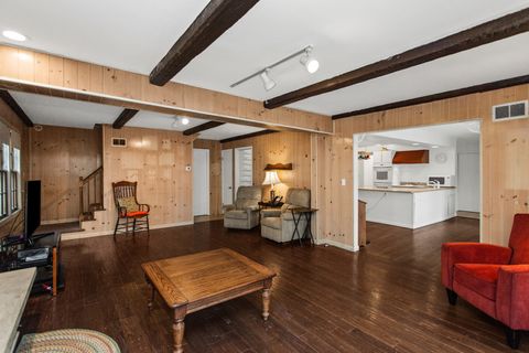 Tiny photo for 28 Plymouth Court, Lincolnshire, IL 60069 (MLS # 12522402)