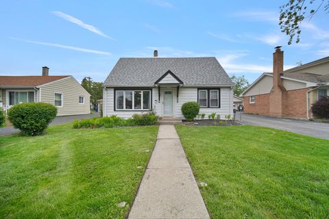 Photo of 7022 W 114th Place, Worth, IL 60482 (MLS # 12634745)
