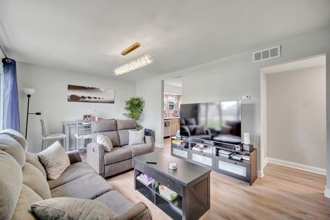 Tiny photo for 7022 W 114th Place, Worth, IL 60482 (MLS # 12634745)