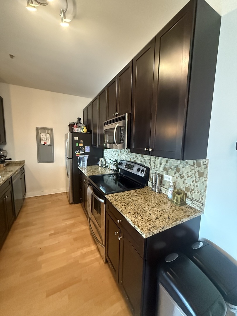 565 W Quincy Street 1108