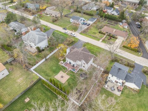 A home in Lake Bluff