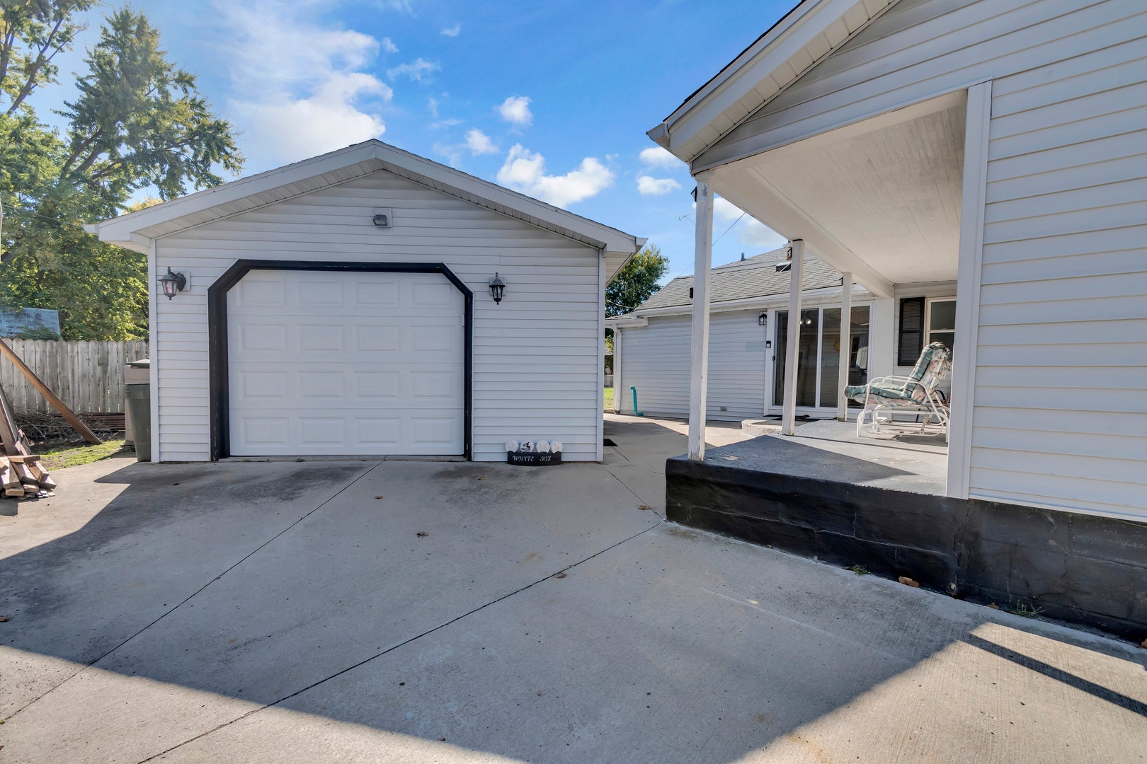 513 W Superior Street