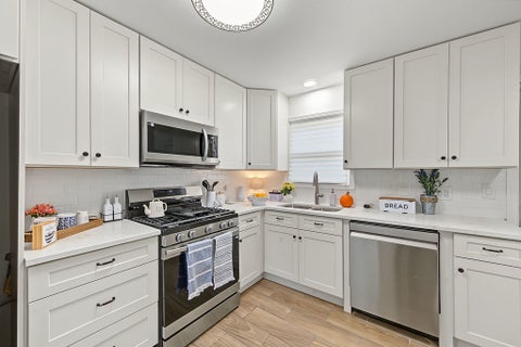 Tiny photo for 1802 Innercircle Drive, Crest Hill, IL 60403 (MLS # 12768108)