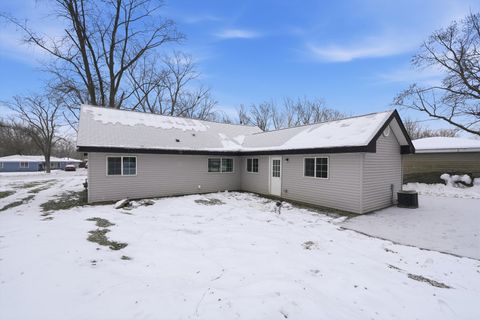 Photo of 3514 Ashland Avenue, Steger, IL 60475 (MLS # 12531018)