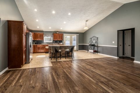 Tiny photo for 1144 W Webster Street, Benton, IL 62812 (MLS # 12566666)