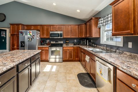 Tiny photo for 1144 W Webster Street, Benton, IL 62812 (MLS # 12566666)