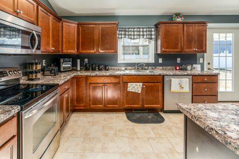 Tiny photo for 1144 W Webster Street, Benton, IL 62812 (MLS # 12566666)