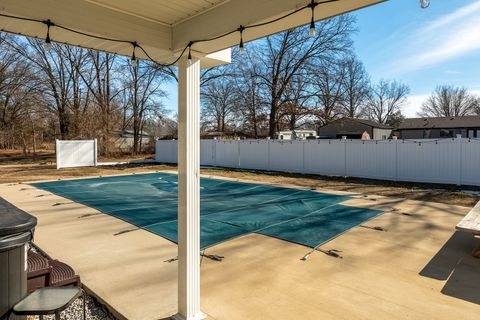 Tiny photo for 1144 W Webster Street, Benton, IL 62812 (MLS # 12566666)