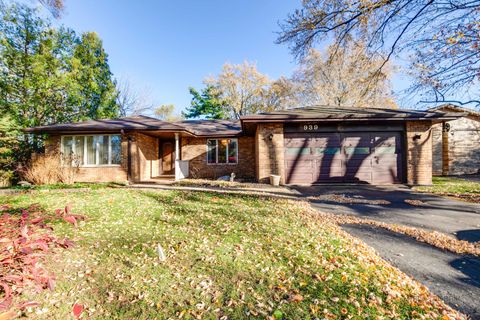 Photo of 939 Ridgeland Avenue, Mundelein, IL 60060 (MLS # 12519654)