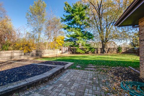 Tiny photo for 939 Ridgeland Avenue, Mundelein, IL 60060 (MLS # 12519654)