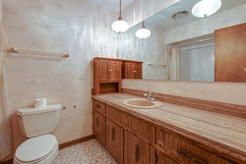 Tiny photo for 939 Ridgeland Avenue, Mundelein, IL 60060 (MLS # 12519654)