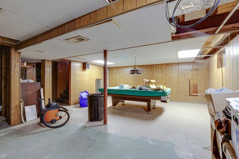 Tiny photo for 939 Ridgeland Avenue, Mundelein, IL 60060 (MLS # 12519654)