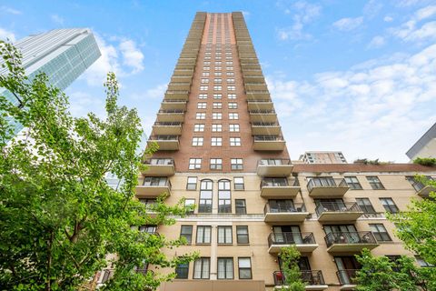 41 E 8th Street 2702 Chicago IL 60605