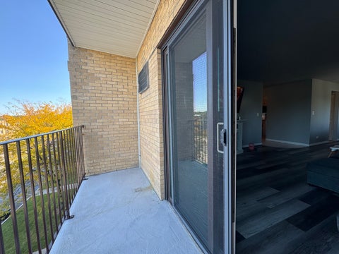 Tiny photo for 6630 S Brainard Avenue #407, Countryside, IL 60525 (MLS # 12780130)