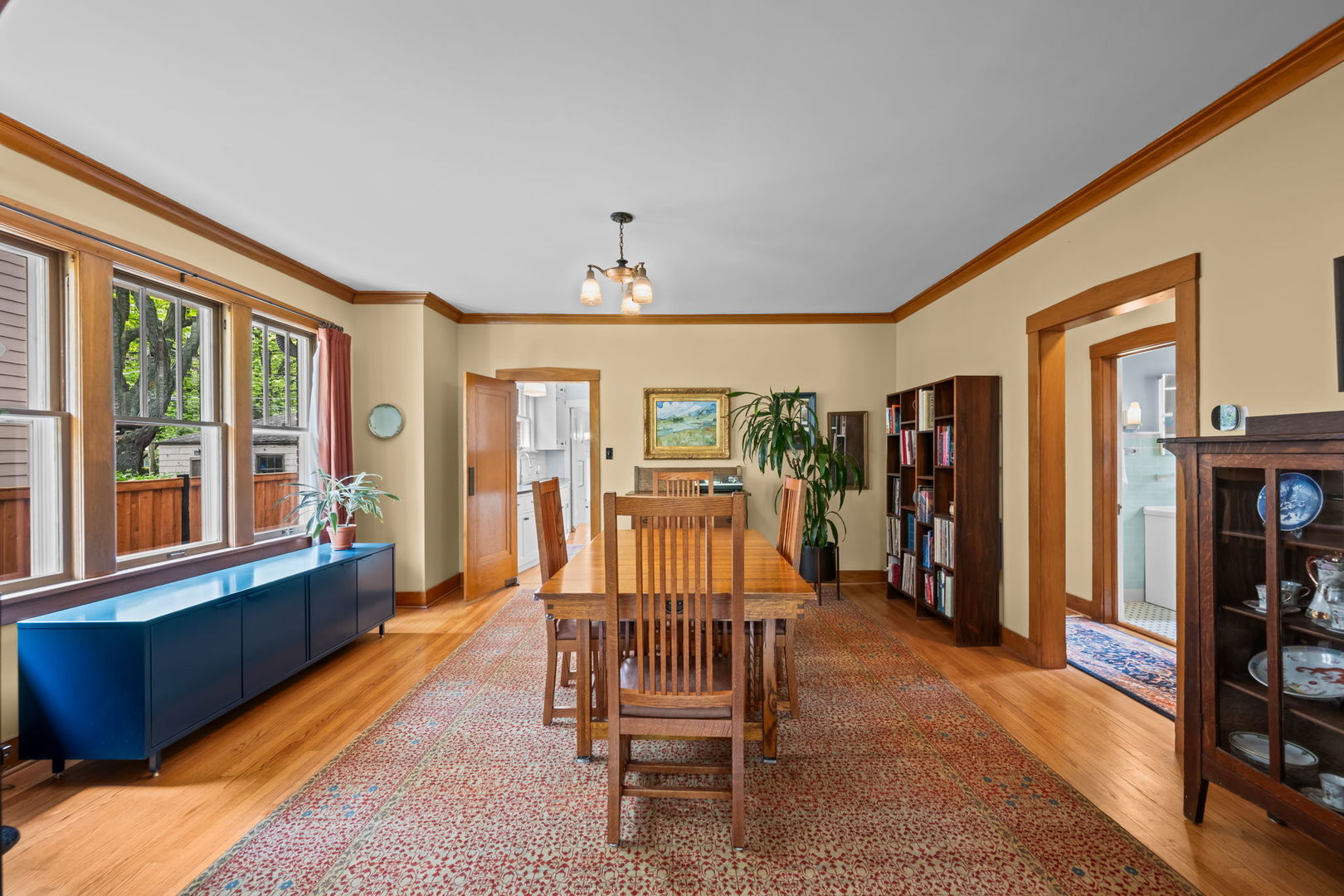 226 S Walnut Avenue