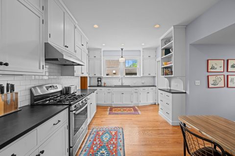 Tiny photo for 226 S Walnut Avenue, Arlington Heights, IL 60005 (MLS # 12660653)