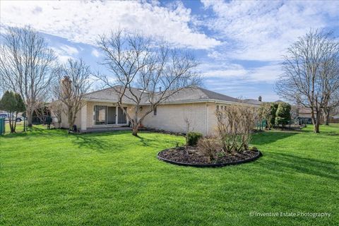 Tiny photo for 11008 84th Place, Willow Springs, IL 60480 (MLS # 12596094)