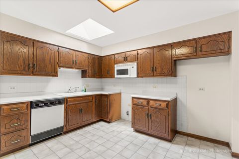 Tiny photo for 11008 84th Place, Willow Springs, IL 60480 (MLS # 12596094)