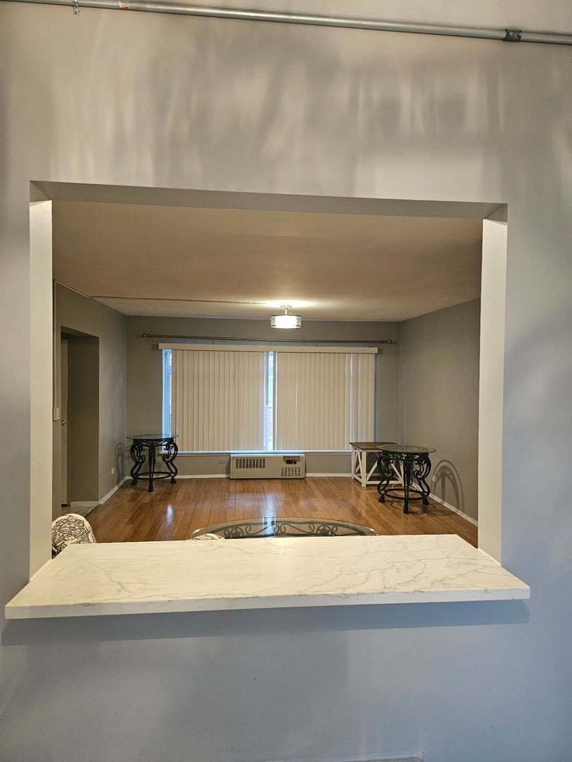 606 Green Bay Road 2A