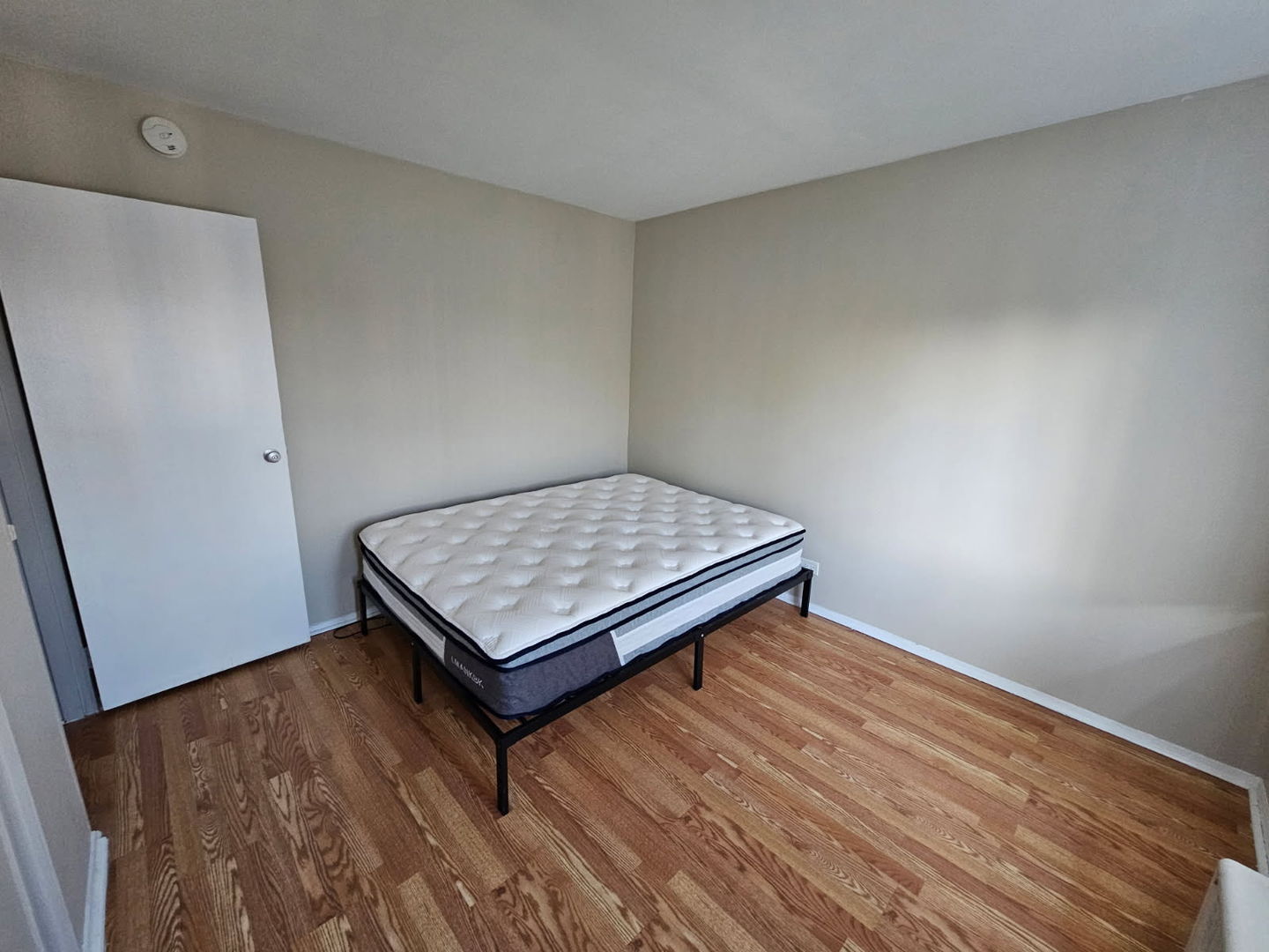 606 Green Bay Road 2A