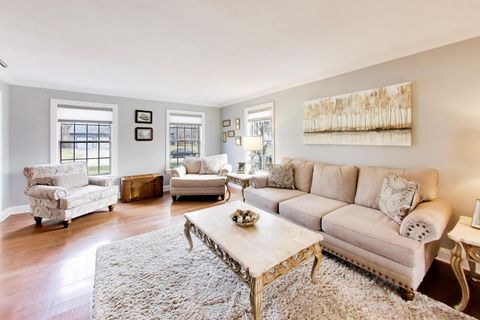 Tiny photo for 924 Glen Oak Drive, Sleepy Hollow, IL 60118 (MLS # 12602122)