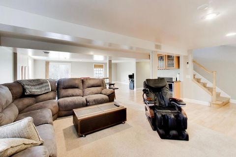 Tiny photo for 924 Glen Oak Drive, Sleepy Hollow, IL 60118 (MLS # 12602122)