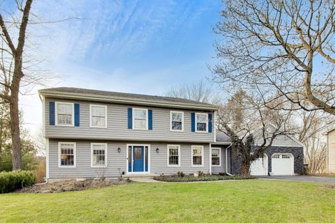 Tiny photo for 924 Glen Oak Drive, Sleepy Hollow, IL 60118 (MLS # 12602122)