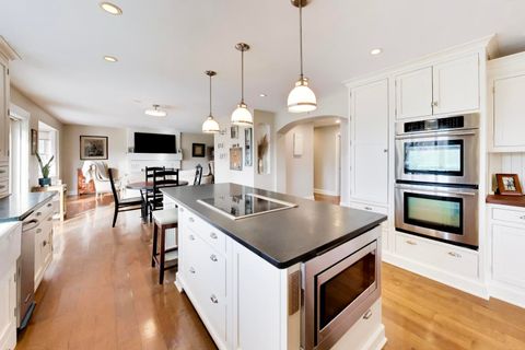 Tiny photo for 924 Glen Oak Drive, Sleepy Hollow, IL 60118 (MLS # 12602122)