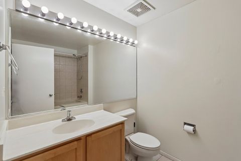 Tiny photo for 5200 S Ellis Avenue #408, Chicago, IL 60615 (MLS # 12658561)
