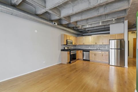 Tiny photo for 5200 S Ellis Avenue #408, Chicago, IL 60615 (MLS # 12658561)