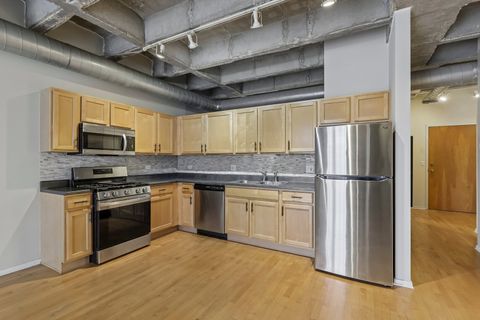 Tiny photo for 5200 S Ellis Avenue #408, Chicago, IL 60615 (MLS # 12658561)